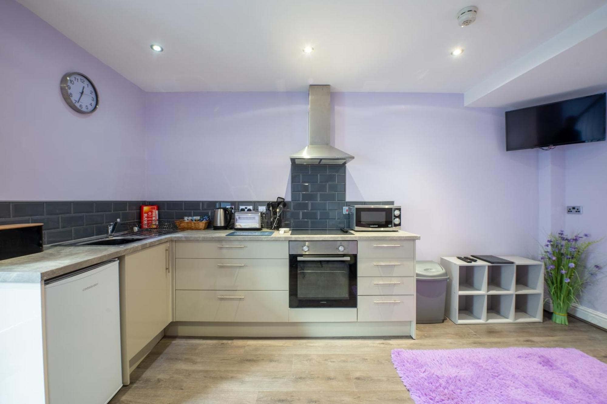 Tenby Town Centre Romantic Retreat Apartment For 2 Exterior photo